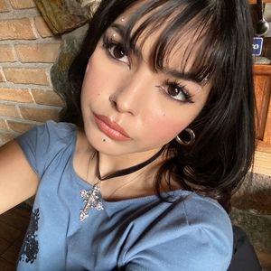 Meet your Posher, Angelica